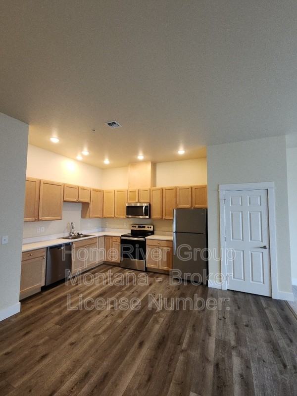 1500 S 14th St W #115 - Photo 4 of 16