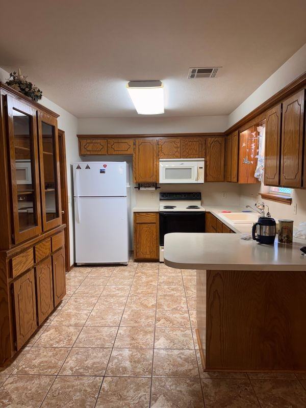 309 Oliver Street - Photo 4 of 23