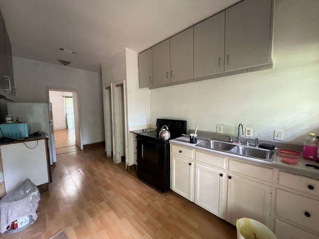 4730 Prescott Rd - Photo 4 of 13
