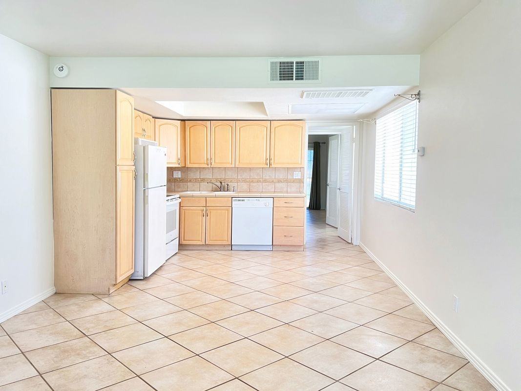 64275 Spyglass Ave - Photo 5 of 21