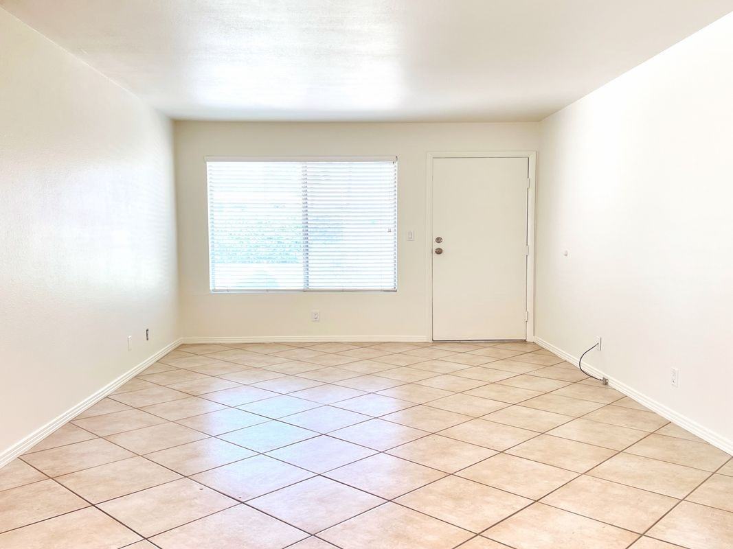 64275 Spyglass Ave - Photo 6 of 21
