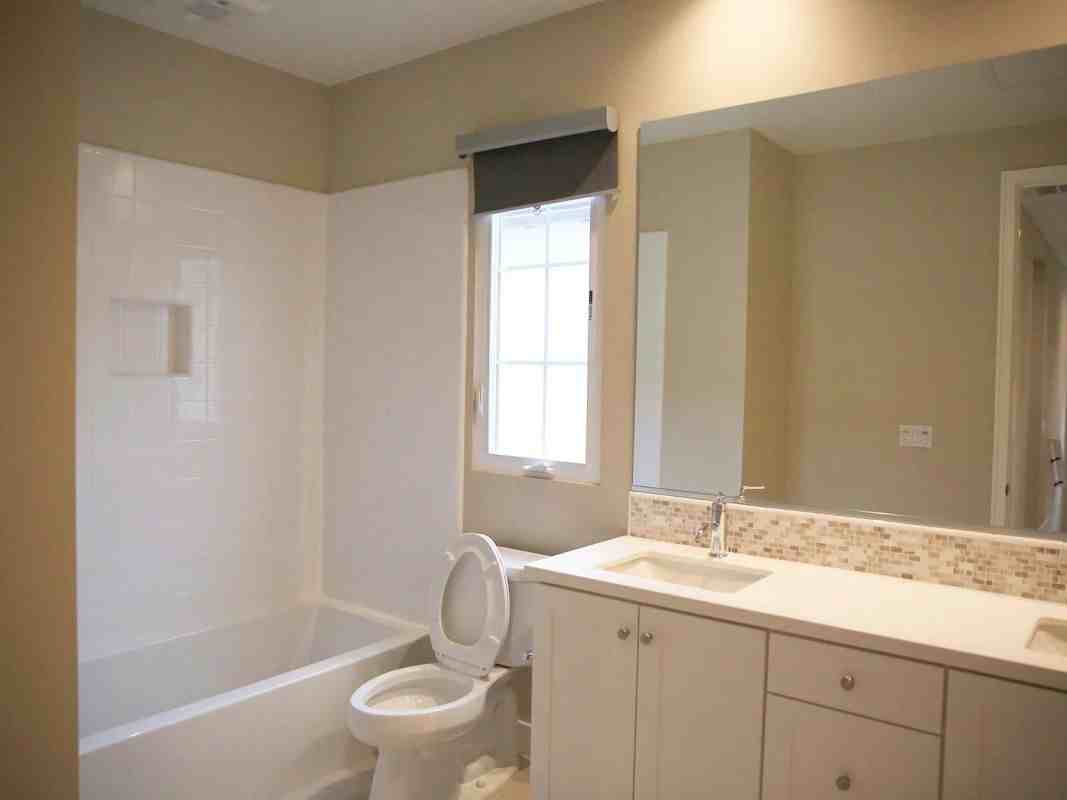 118 Della - Photo 5 of 11