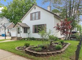 featured image of 211 S Oak St #NA