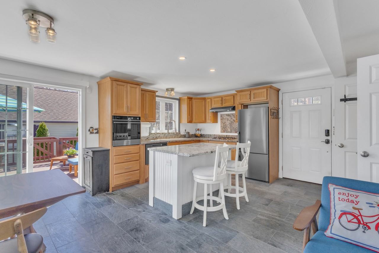 864 South Rd #NA - Photo 7 of 22