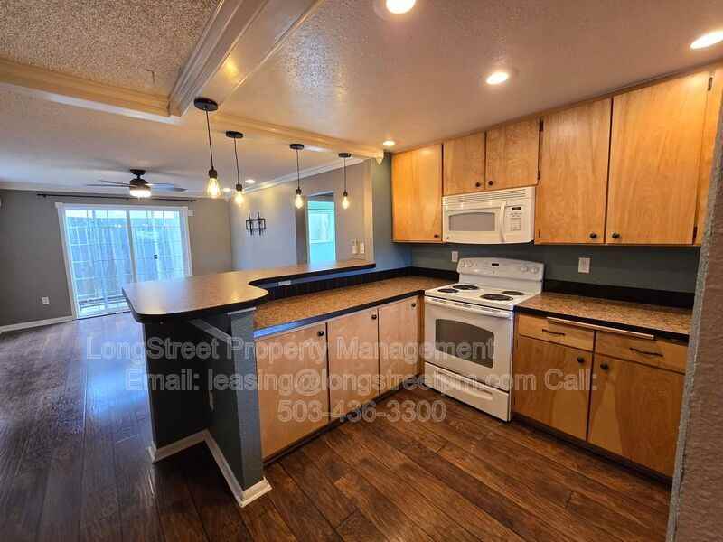 1740 12th Ave Sw - Photo 5 of 26