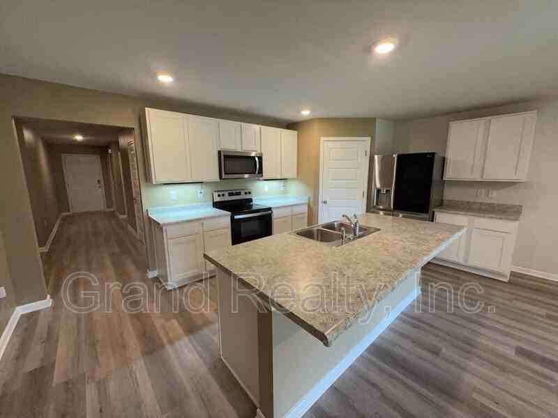 5482 Peach Dr - Photo 6 of 26