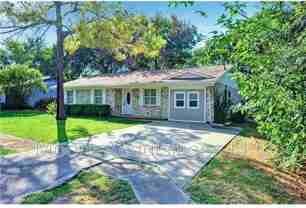 302 Kansas St - Photo 1 of 1