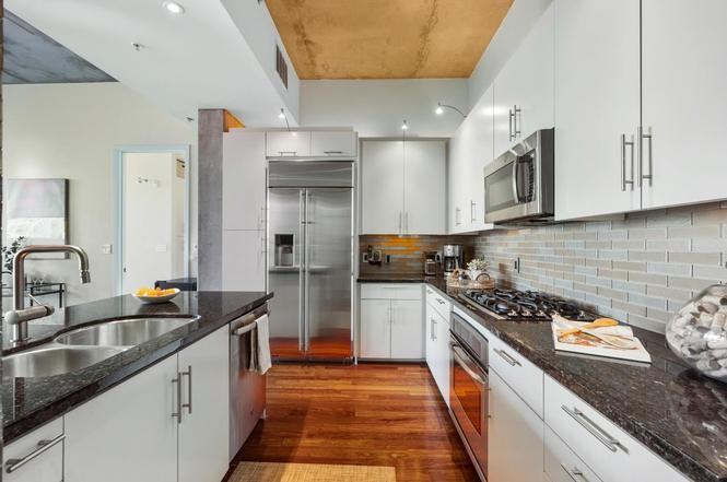 527 10th Ave - Photo 3 of 4