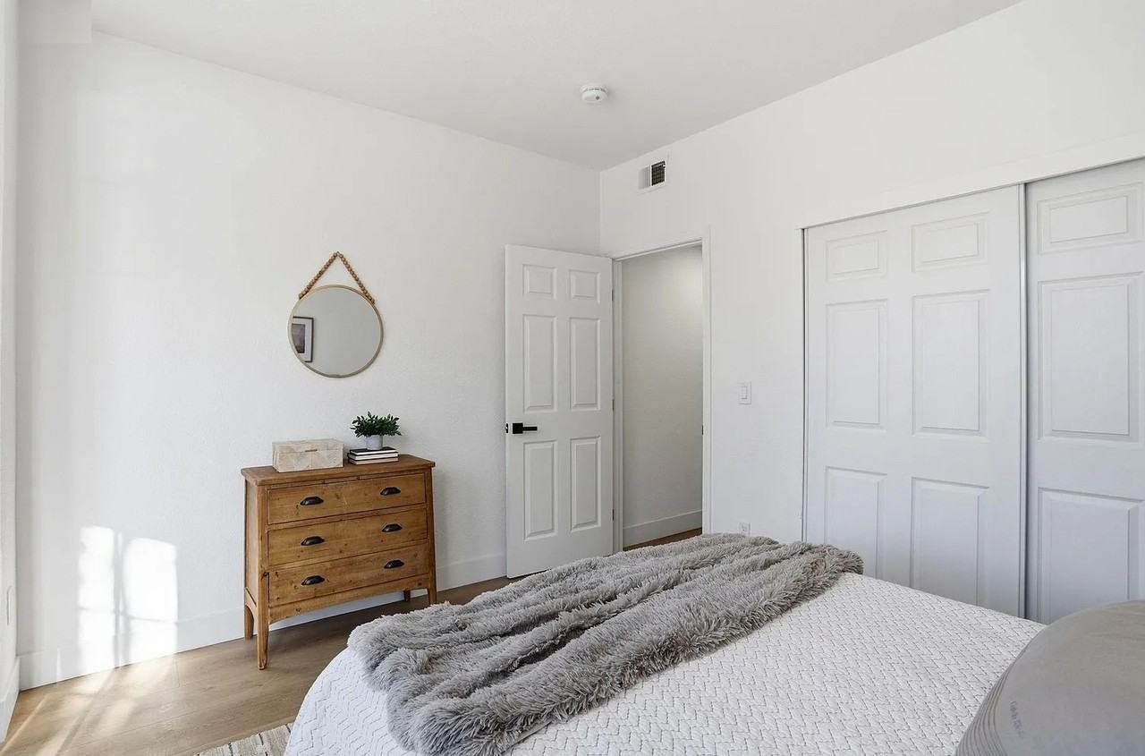 999 W Evelyn Ter - Photo 5 of 10