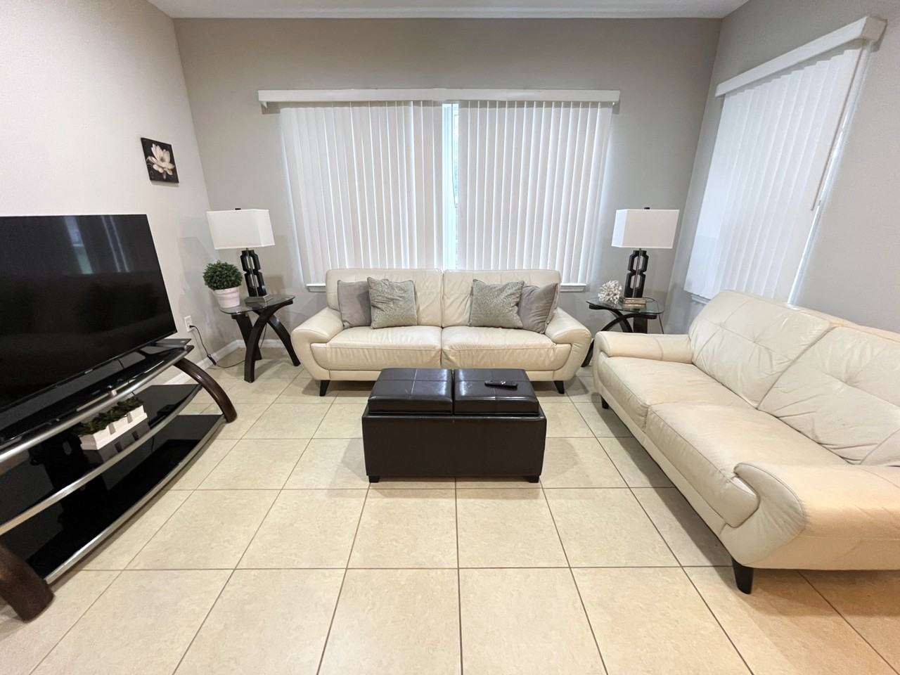 137 Navigation Cir - Photo 4 of 26