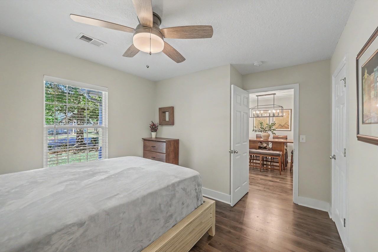 7868 Montview Rd - Photo 5 of 22