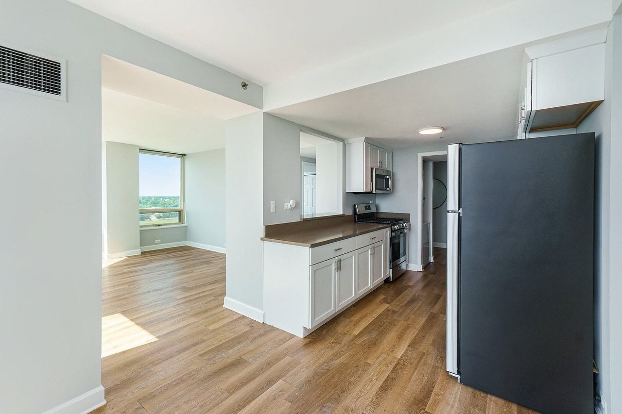 3320 Spinnaker Ln - Photo 6 of 21