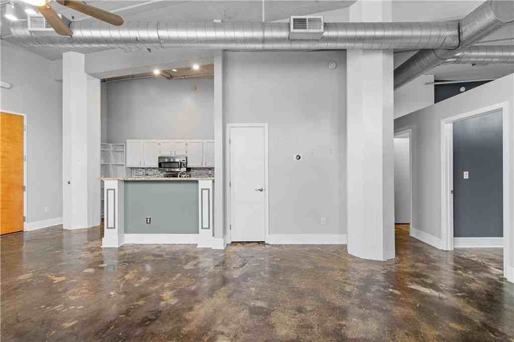 200 Main St - Photo 5 of 23