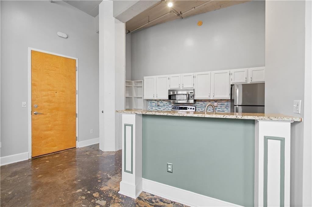 200 Main St - Photo 6 of 23