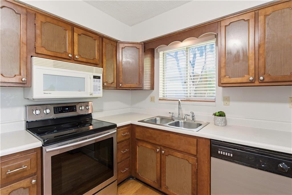 8314 Mackey St - Photo 3 of 20