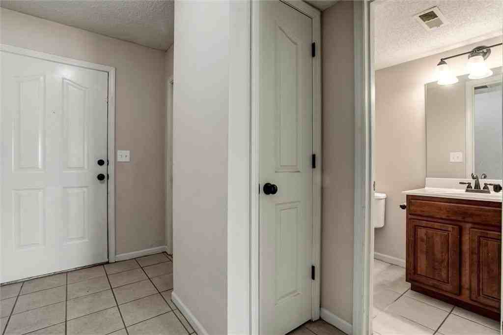 813 E 167th Ct - Photo 2 of 20