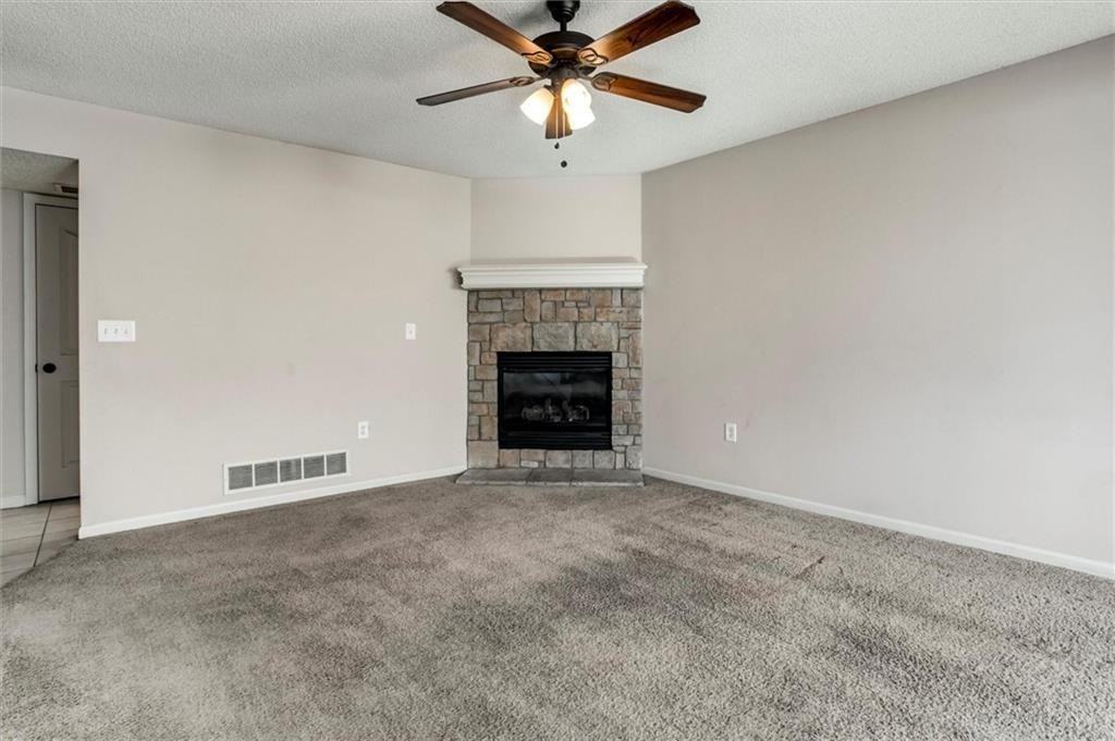 813 E 167th Ct - Photo 4 of 20