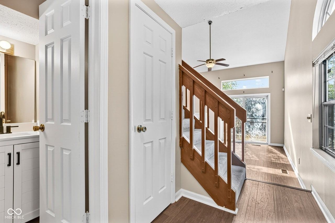 7130 Bay View Dr - Photo 3 of 19