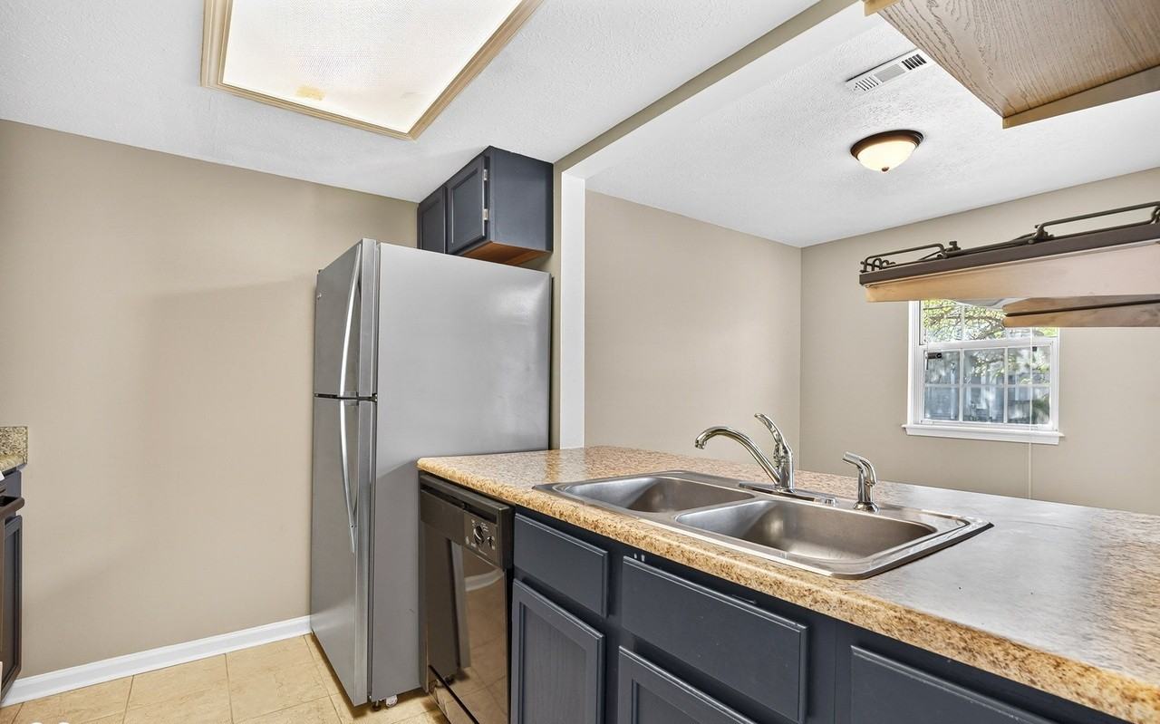 7130 Bay View Dr - Photo 7 of 19