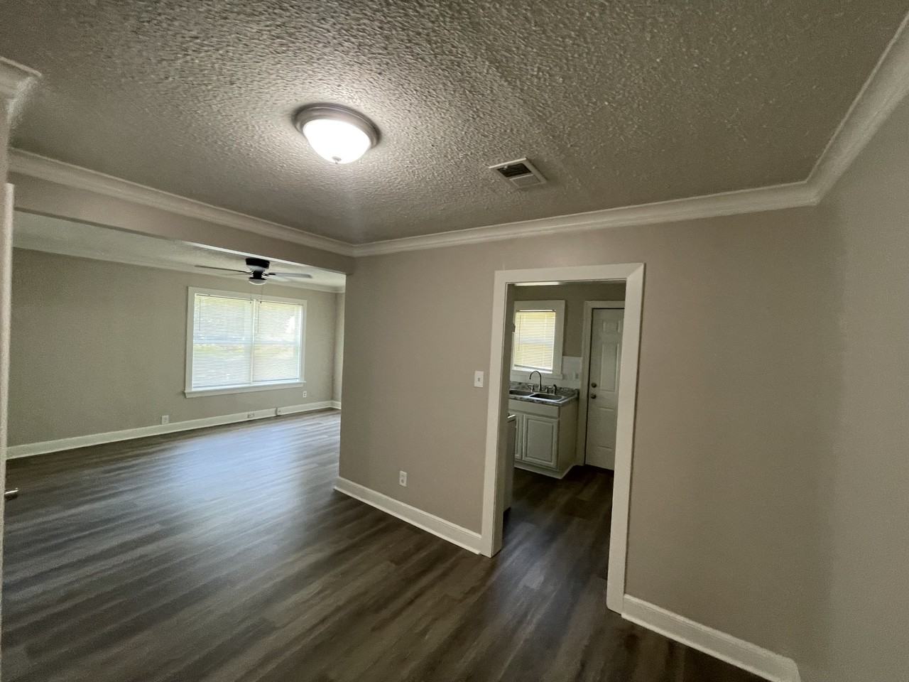 1372 N Lexington Cir - Photo 3 of 11
