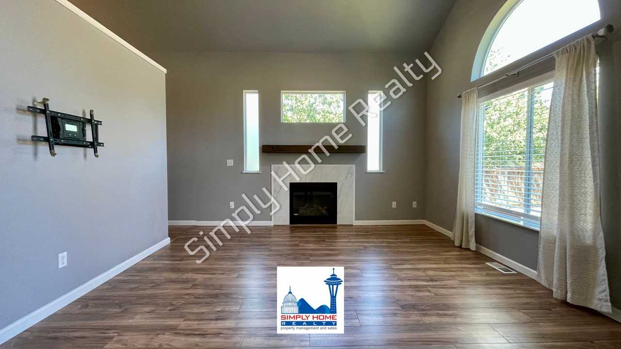 15302 91st Ave Se - Photo 3 of 21