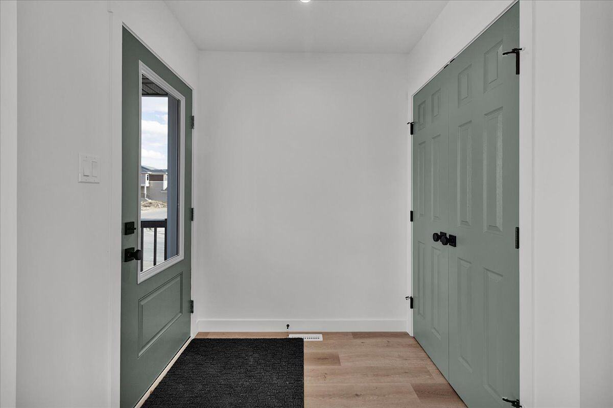 18136 73 St Nw - Photo 6 of 37