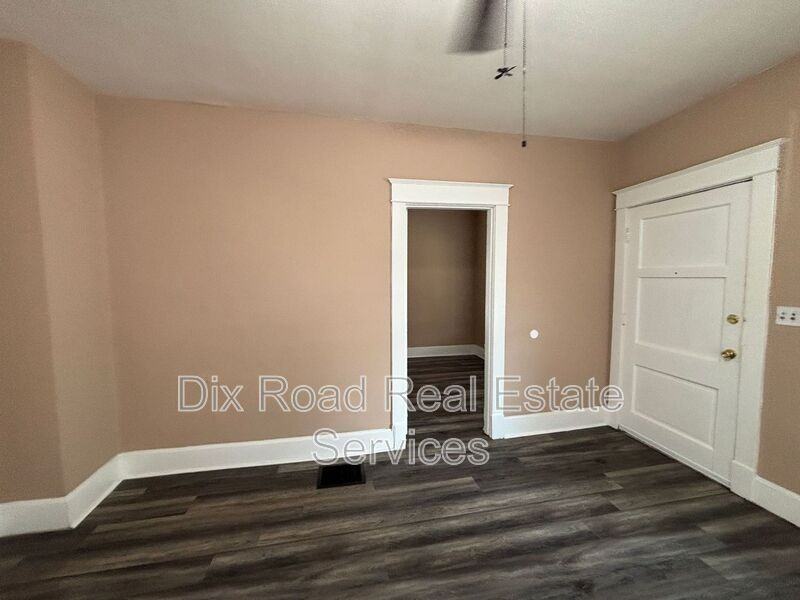 708 Elwood St - Photo 7 of 20