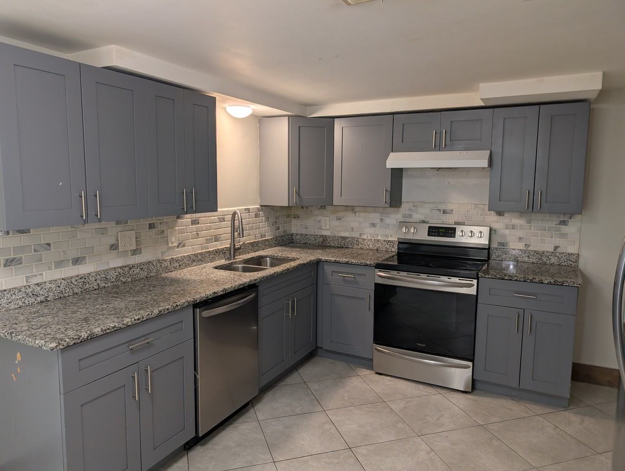 10828 Hillcrest Ave - Photo 7 of 19