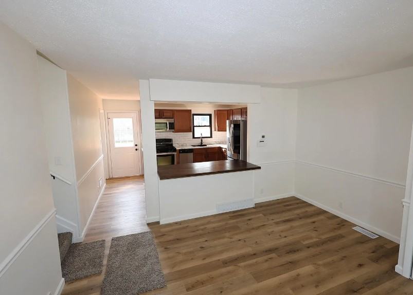 1845 Hass Dr - Photo 3 of 17