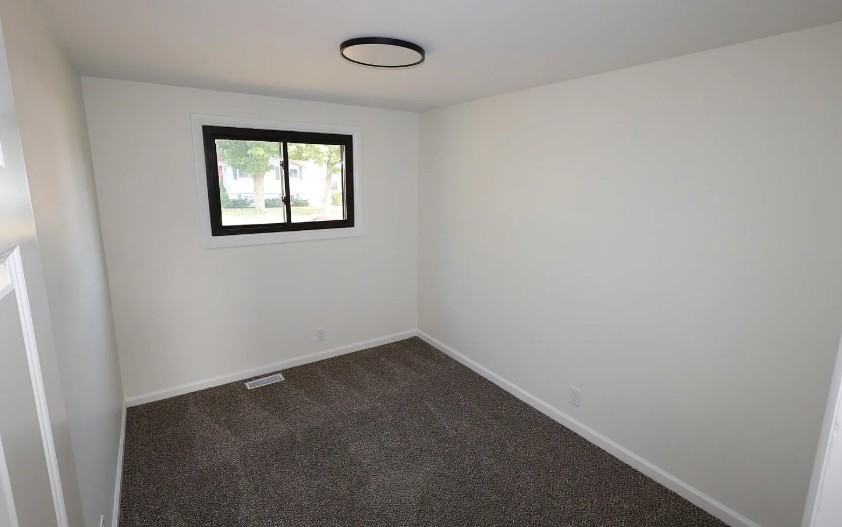 1845 Hass Dr - Photo 7 of 17