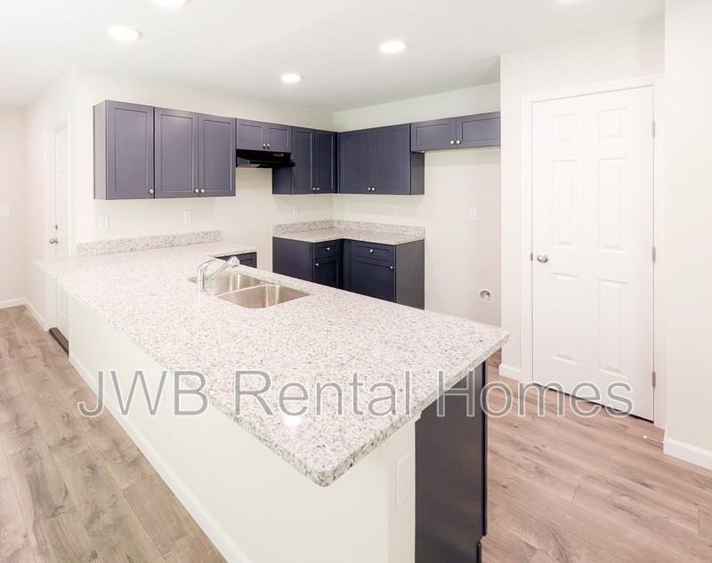 9097 India Ave - Photo 2 of 16