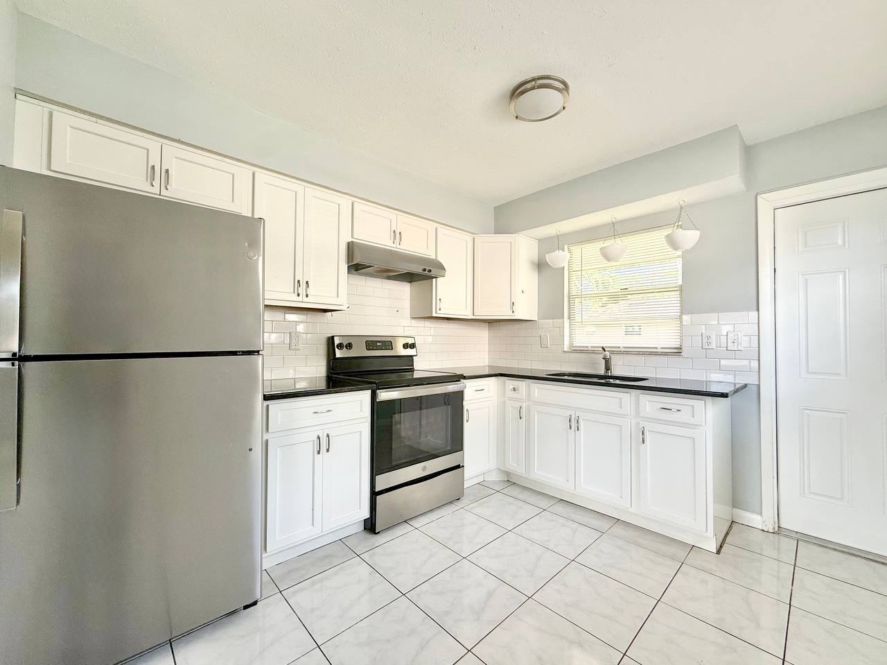 10812 Hannaway Dr #C - Photo 6 of 19