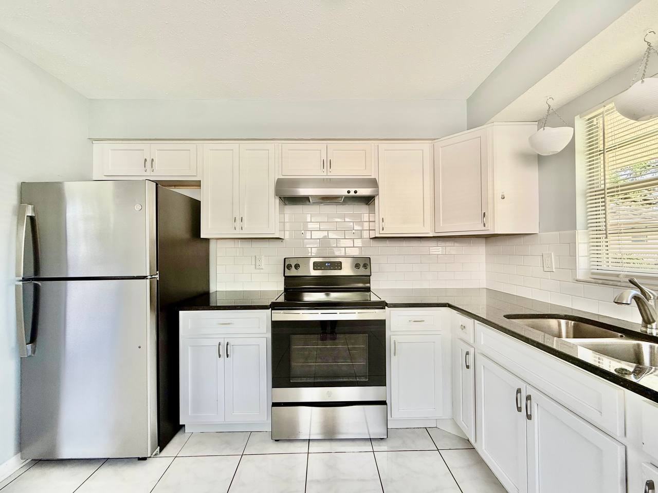 10812 Hannaway Dr #C - Photo 7 of 19