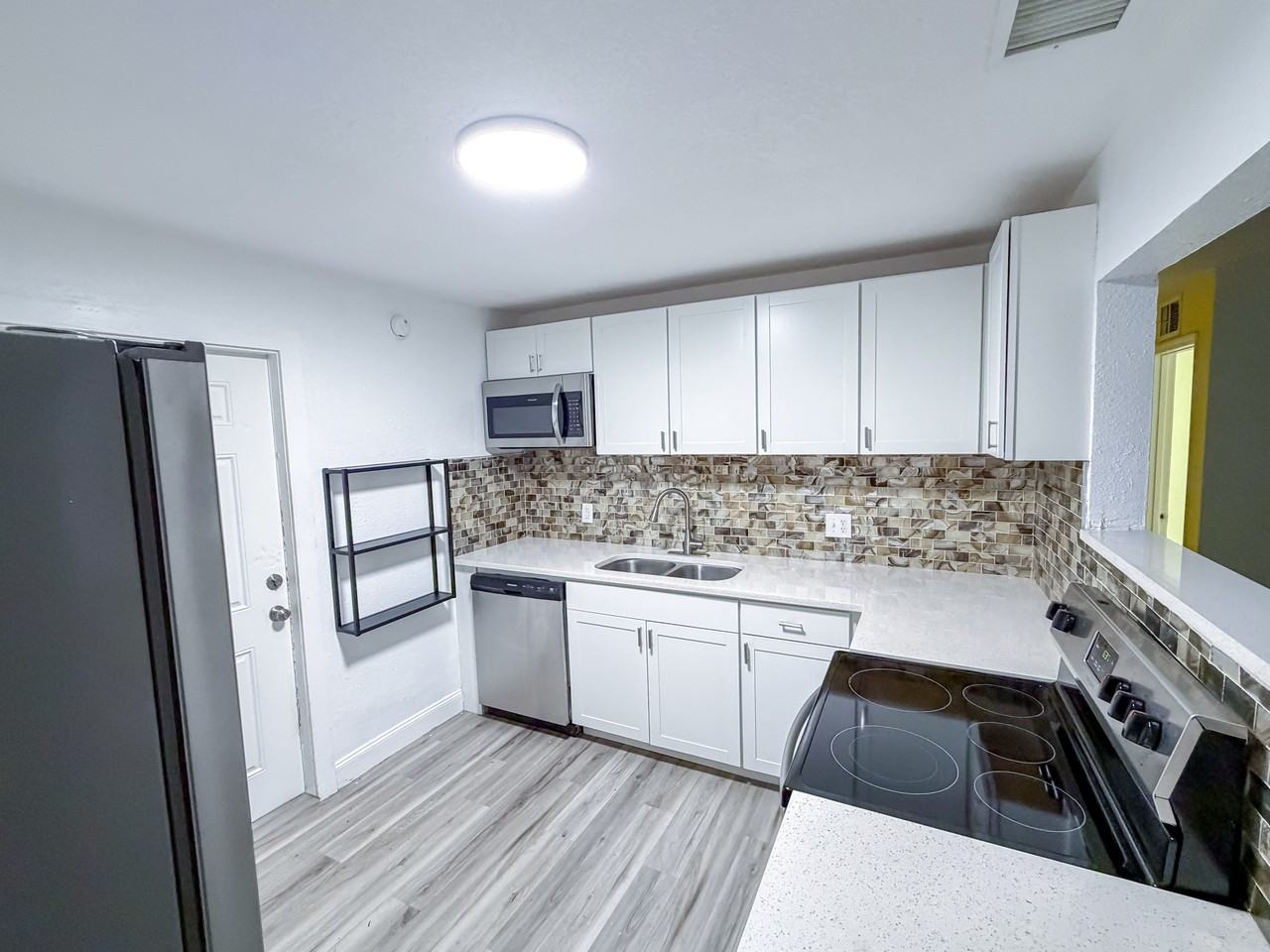 1280 Bertland Way - Photo 5 of 20