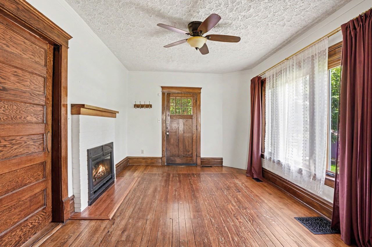 1155 Portage Ave - Photo 7 of 26