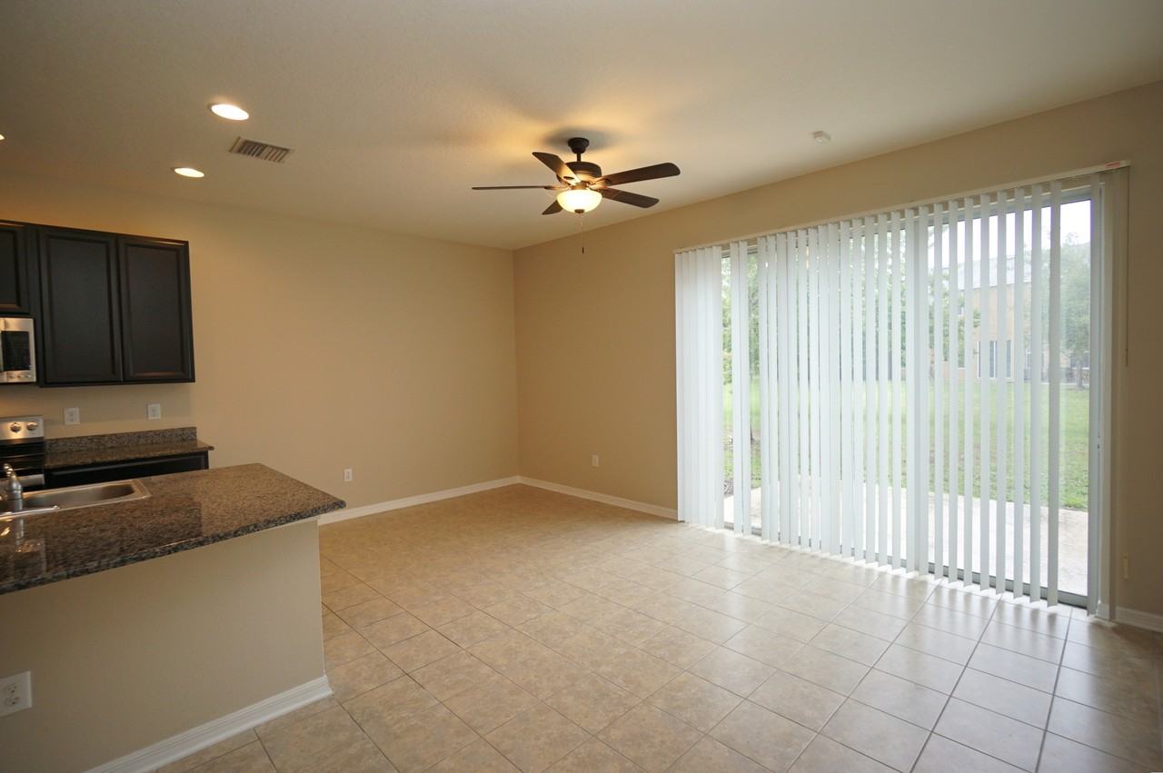 6938 Towne Lake Rd - Photo 5 of 21