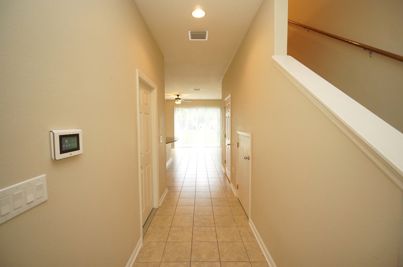 6938 Towne Lake Rd - Photo 6 of 21