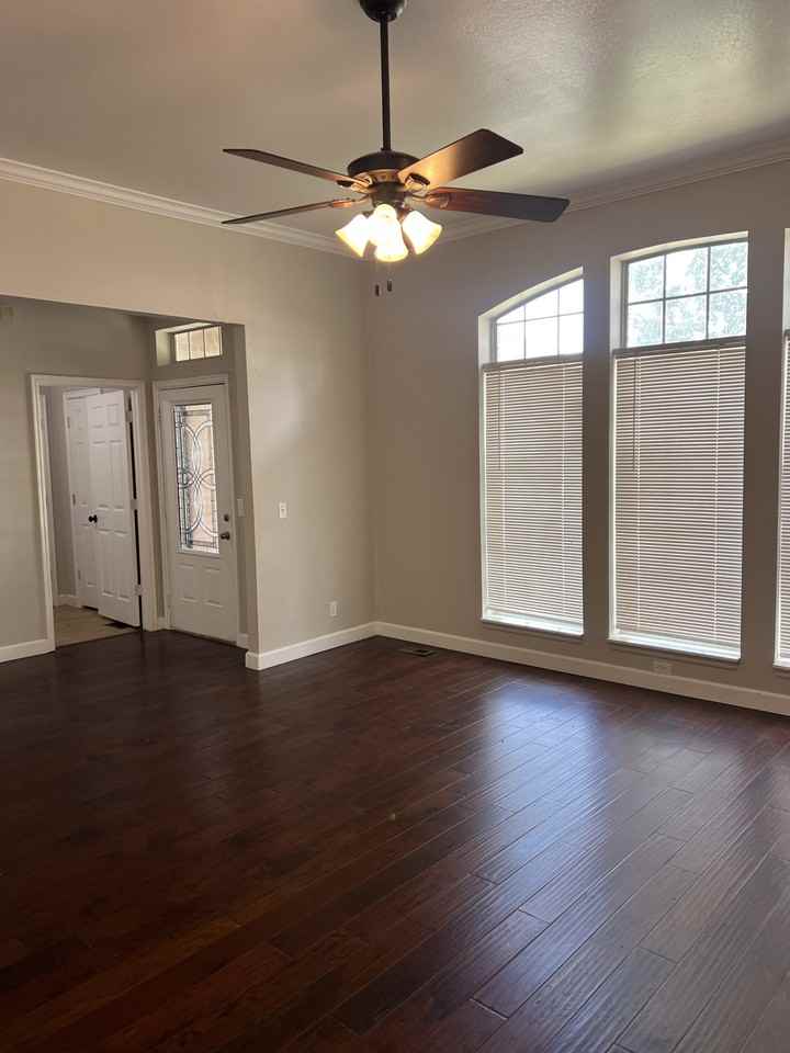 1420 Nw 183rd Ter - Photo 3 of 19