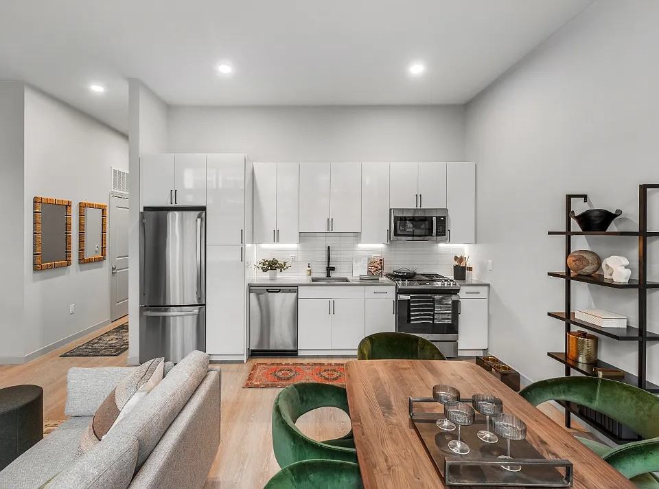 777 Summer St - Photo 7 of 13