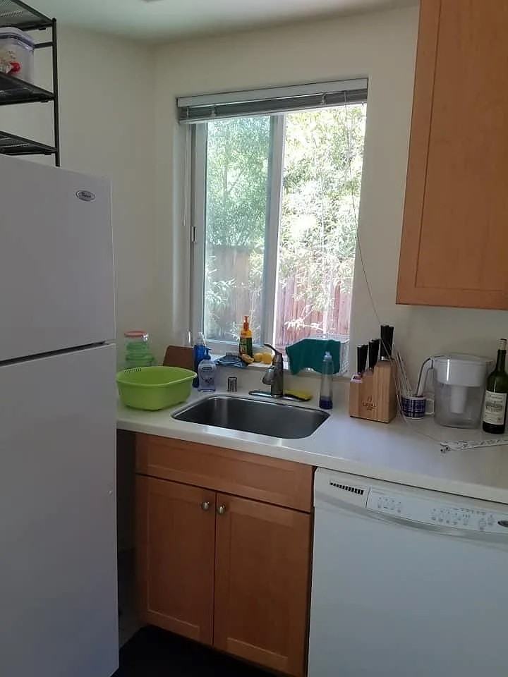 2460 High St - Photo 3 of 13