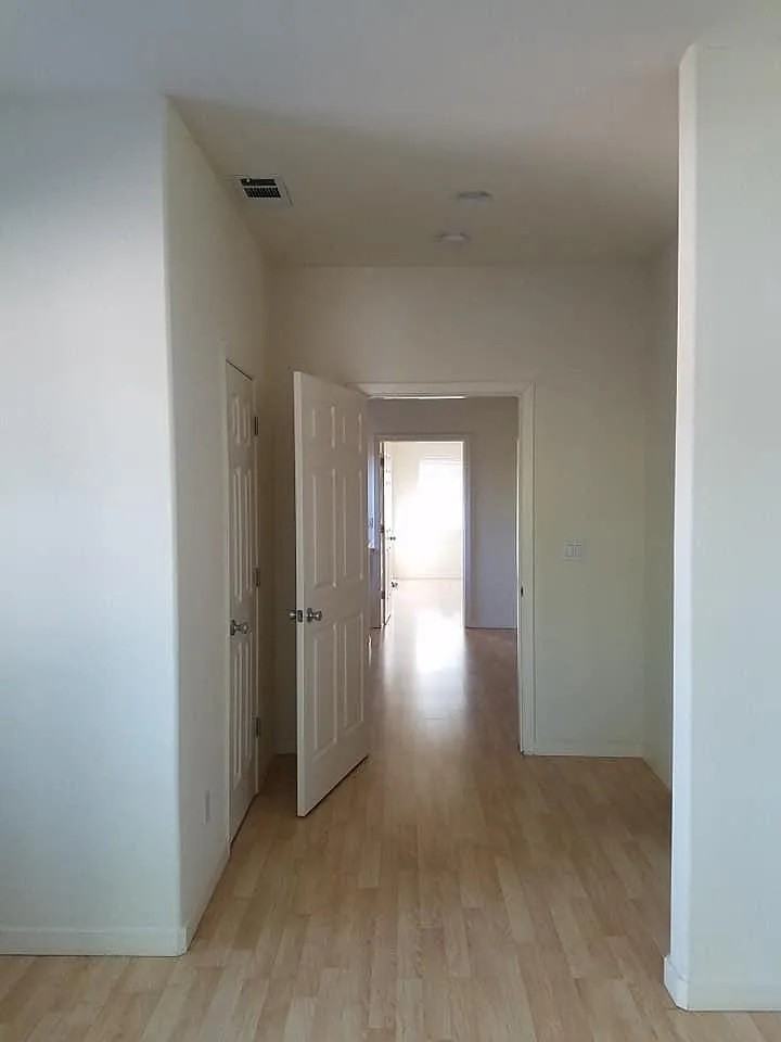 2460 High St - Photo 4 of 13