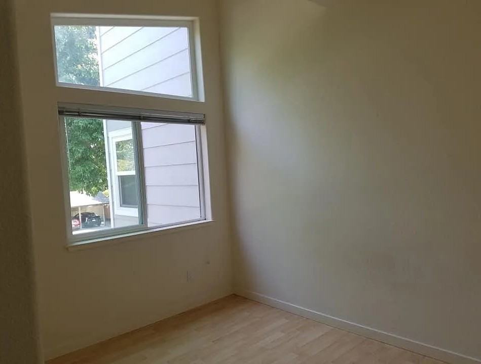 2460 High St - Photo 7 of 13