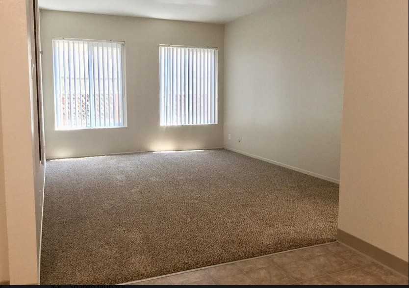 470 S 11th St - Photo 6 of 13