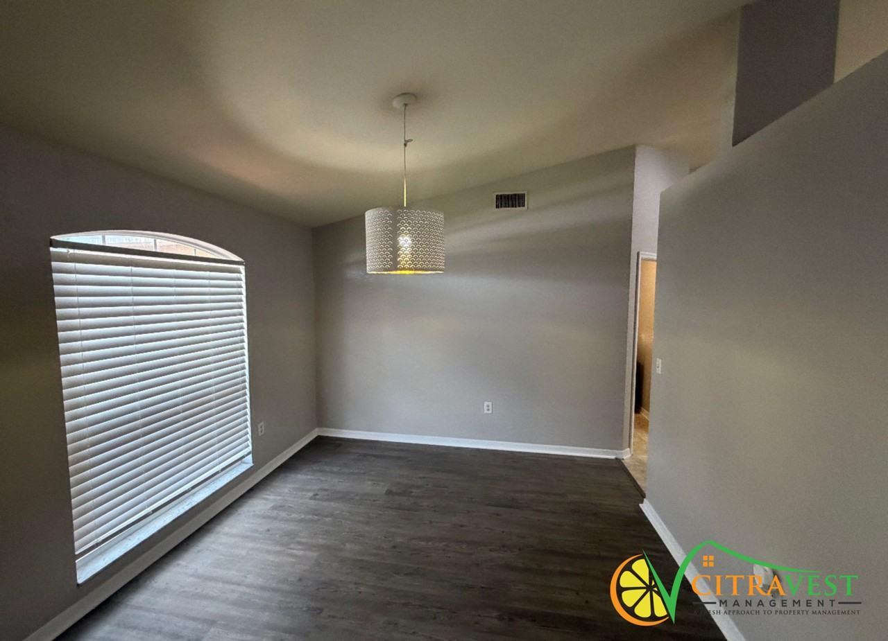 433 Savanna Pointe St - Photo 2 of 14