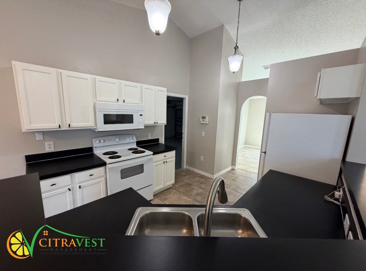 1202 Apopka Pl - Photo 4 of 14