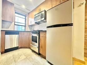 119 Baxter St #4R - Photo 1 of 1