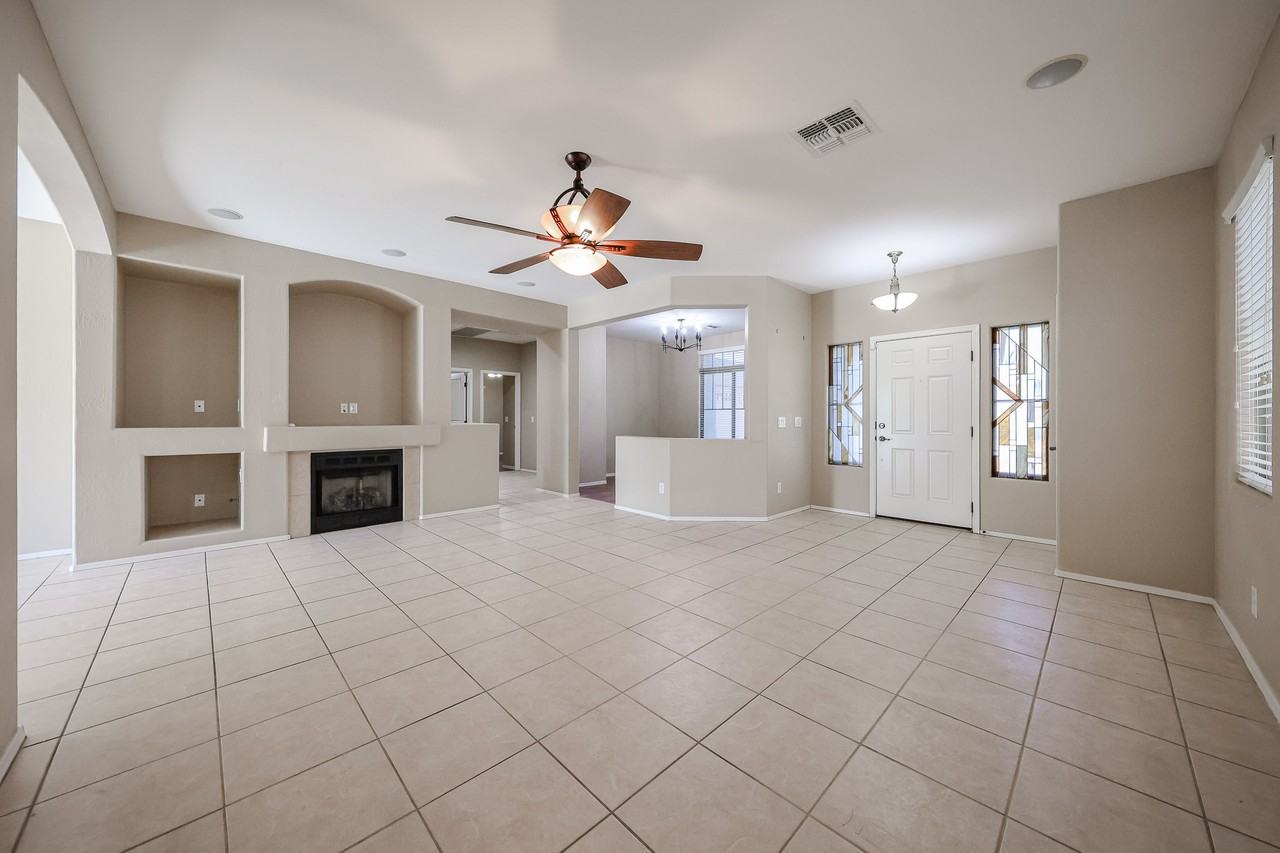 7414 N 88th Ln - Photo 6 of 41