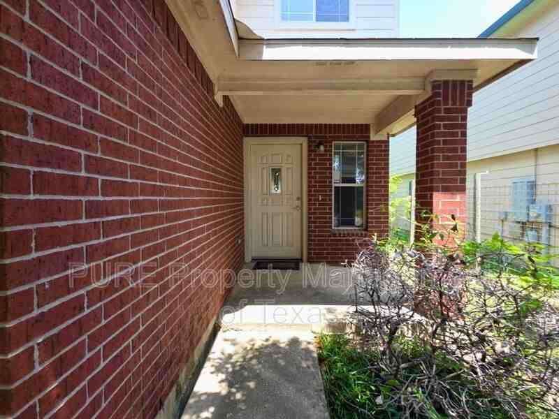 7412 Cayenne Ln - Photo 2 of 32