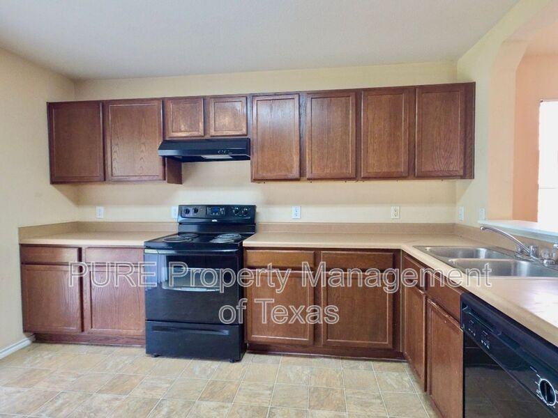 7412 Cayenne Ln - Photo 7 of 32
