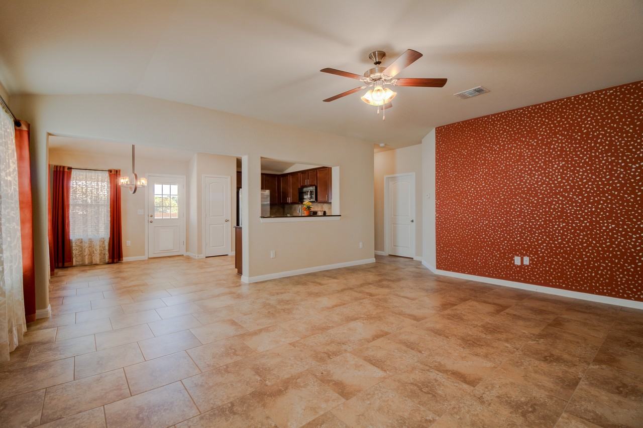 209 Moulins Ln - Photo 3 of 24